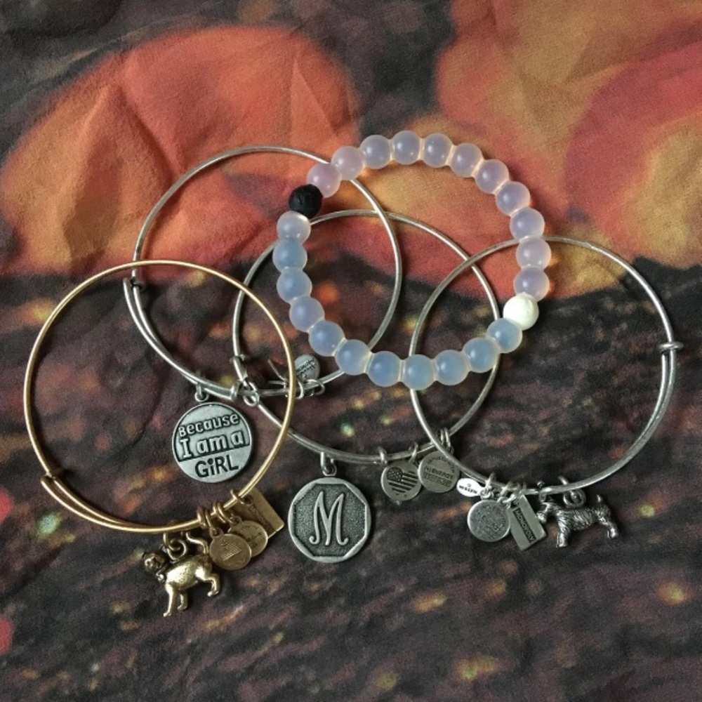 Bracelet lot, Alex And Ani, Lokai
